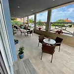 Iris דירה *