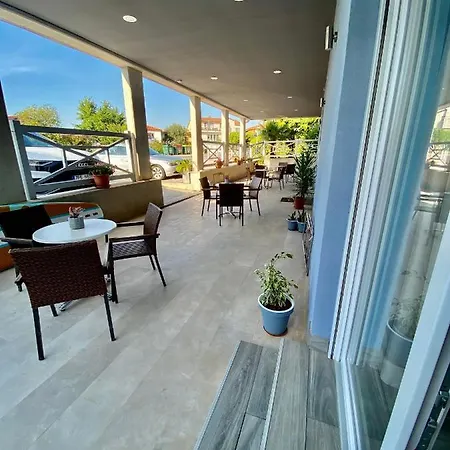 Iris Apartment