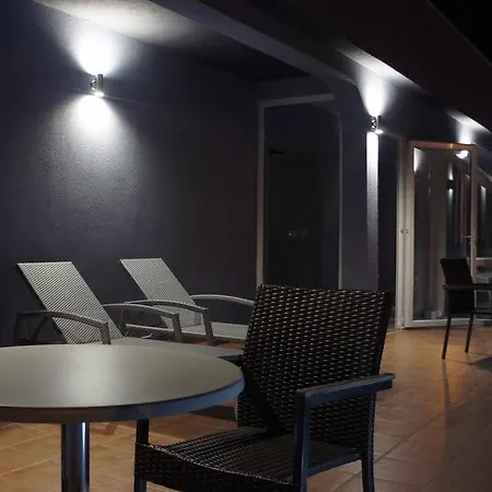 Iris Διαμέρισμα