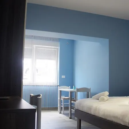 Iris Apartment *
