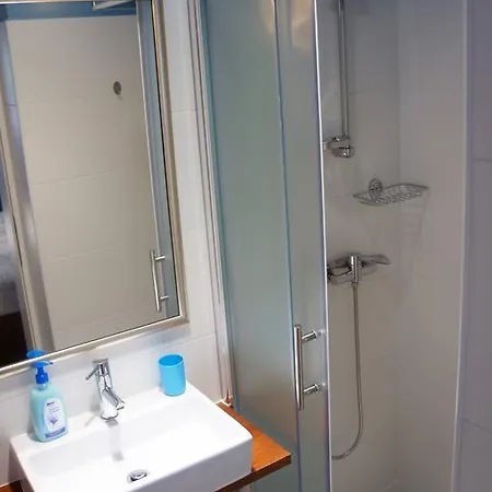 Iris Διαμέρισμα *